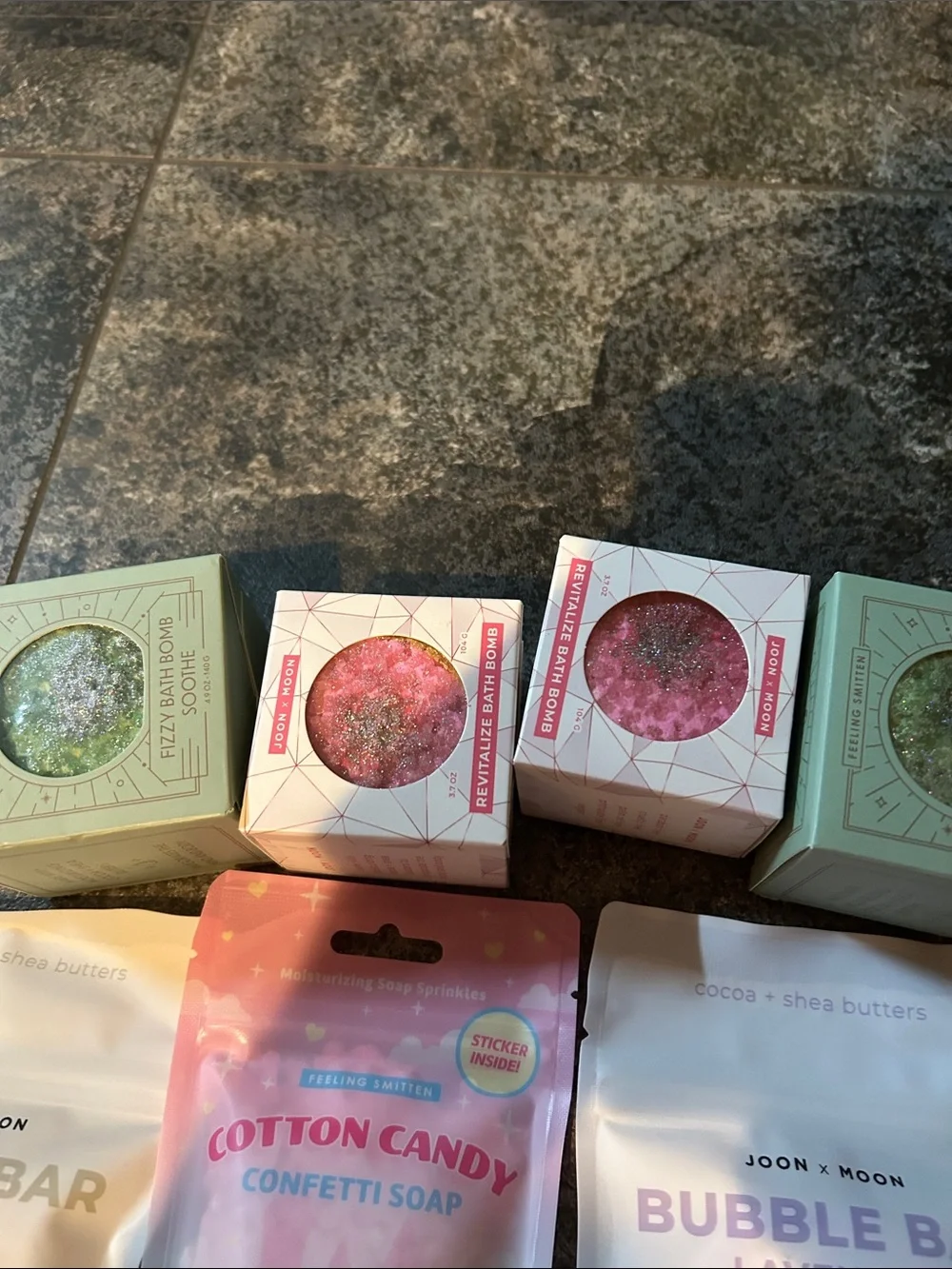15 Pieces of Assortment of Bath Bombs & Confetti Soap